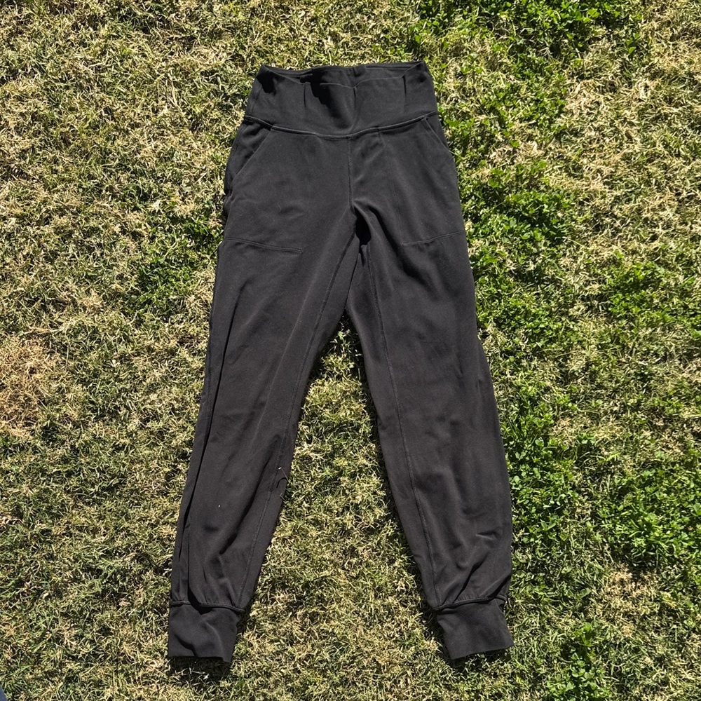 Women’s lululemon Black Jogger Pants